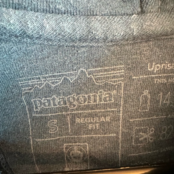 Patagonia hoodie size small - Picture 3 of 6